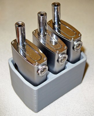 P7220139.JPG (323.34 KiB) Viewed 17242 times custom egrip holder for the missus desk