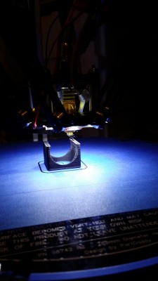 20140312_003933.jpg (3.3 MiB) Viewed 17544 times Filament sputtered out and was printing dry in the air for about 1/4" (probably 20 minutes)