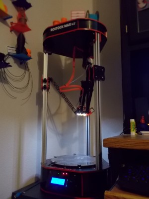 Snug in her new home and ready for some printing.  To her left in the closet you can't see is my ROBO who now has big company. :)